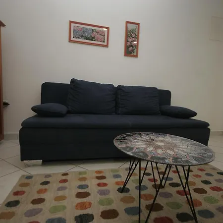 Irena Krk Apartamento *